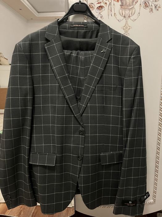 Срочно продам костюм