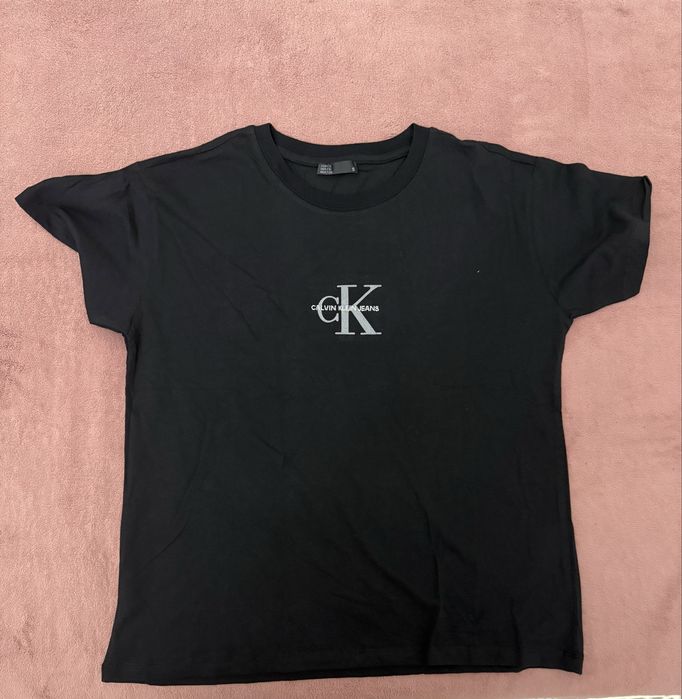 Футболки Calvin Klein