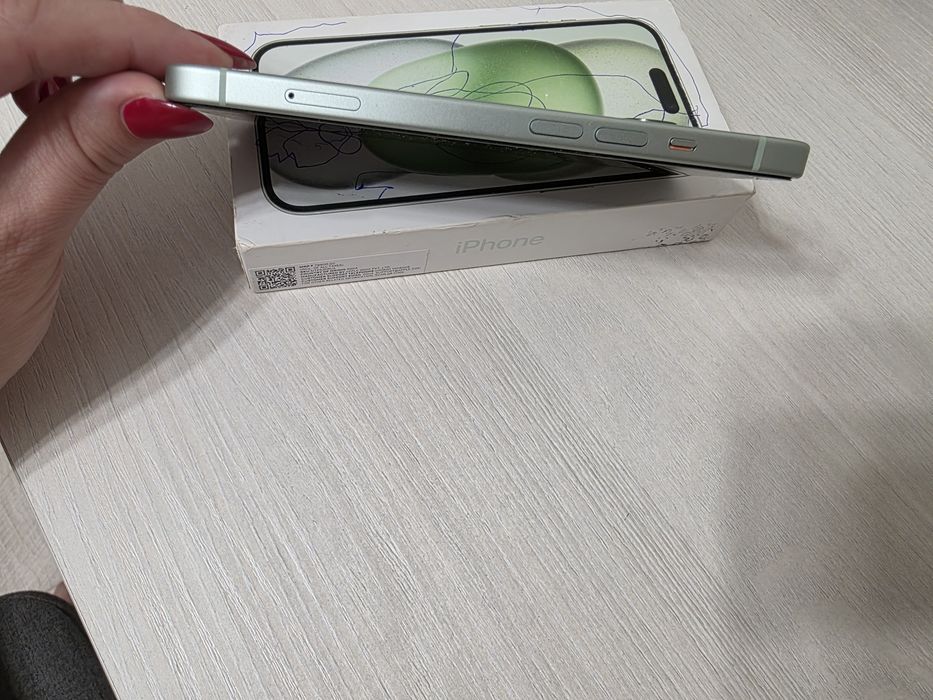 Айфон 15 в отличном состоянии