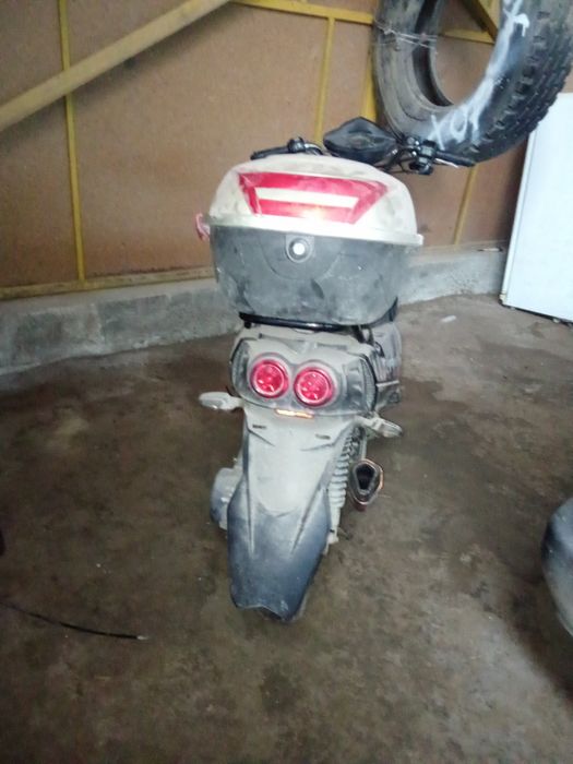 Продам мопед или обменна айфон,