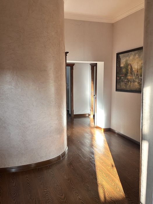 Продается дом в центре города