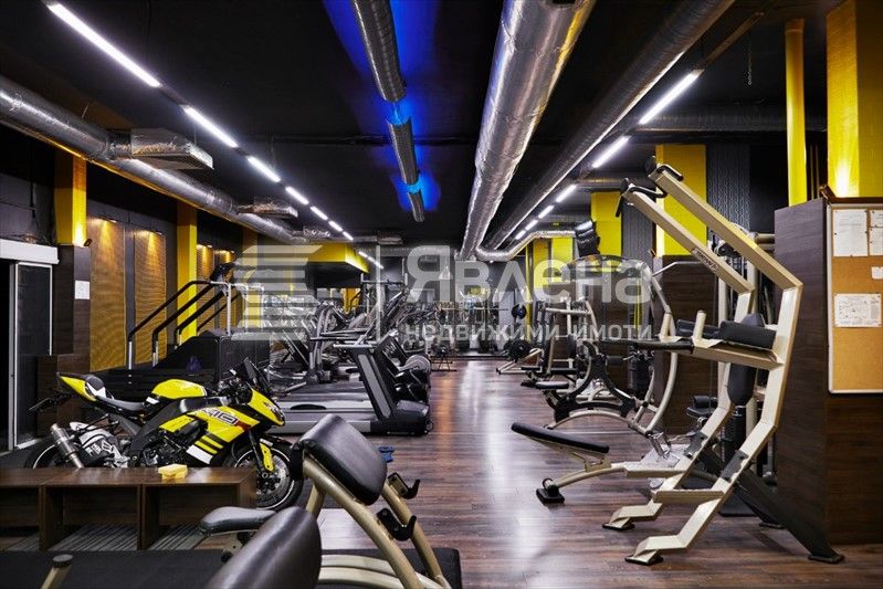 Продава се Магазин в София, Света Троица - 814 кв.м за 799 €/кв.м - Снимка #1