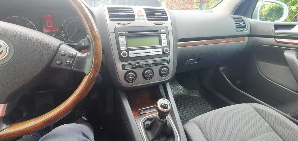VW Golf 5 1.9 TDI 105 CP – 150.300 km reali