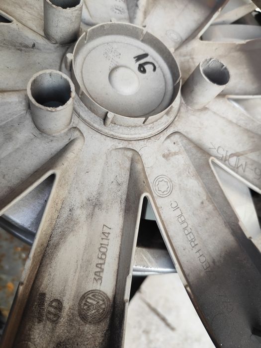 Оригинални тасове