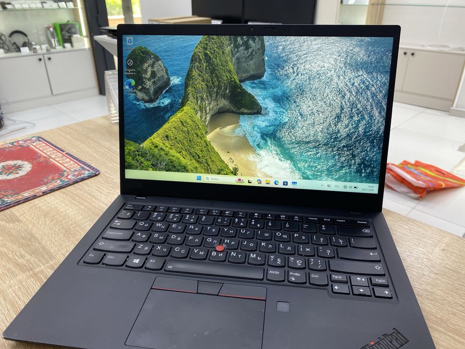 Lenovo ThinkPad X1 carbon (p25)