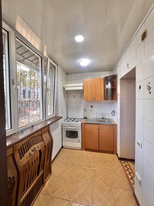 77-серия, 3-х, 2-этаж «Океан», Шота Руставели