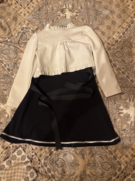 Продам платье для девочки