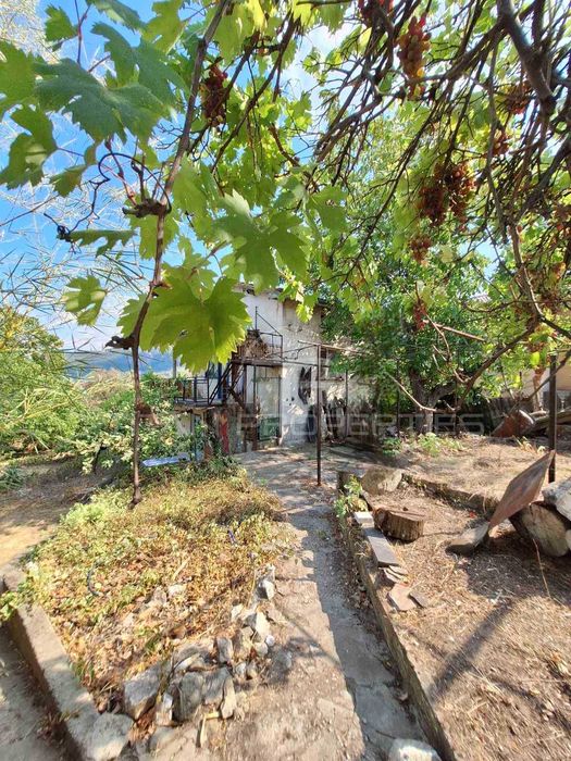 Двуетажна къща, Куклен