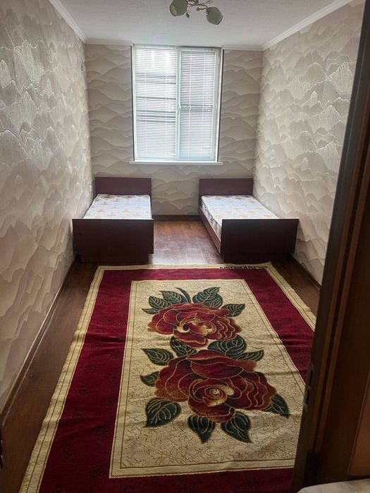 Аренда Гагарин иняз ёнида 2 хона 3 этаж кирпеч дом