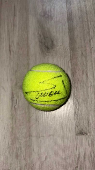 Minge tenis semnată Simona Halep – ediție campanie Rexona 2018 (de colecție)