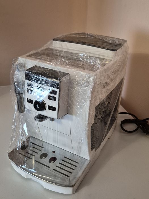 Vând Delonghi Ecam Cappuccino Integrat