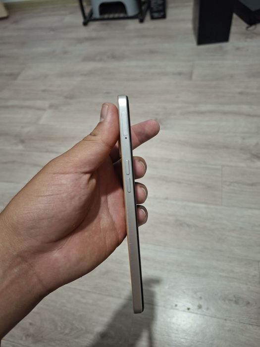 продам Oppo Reno 7
