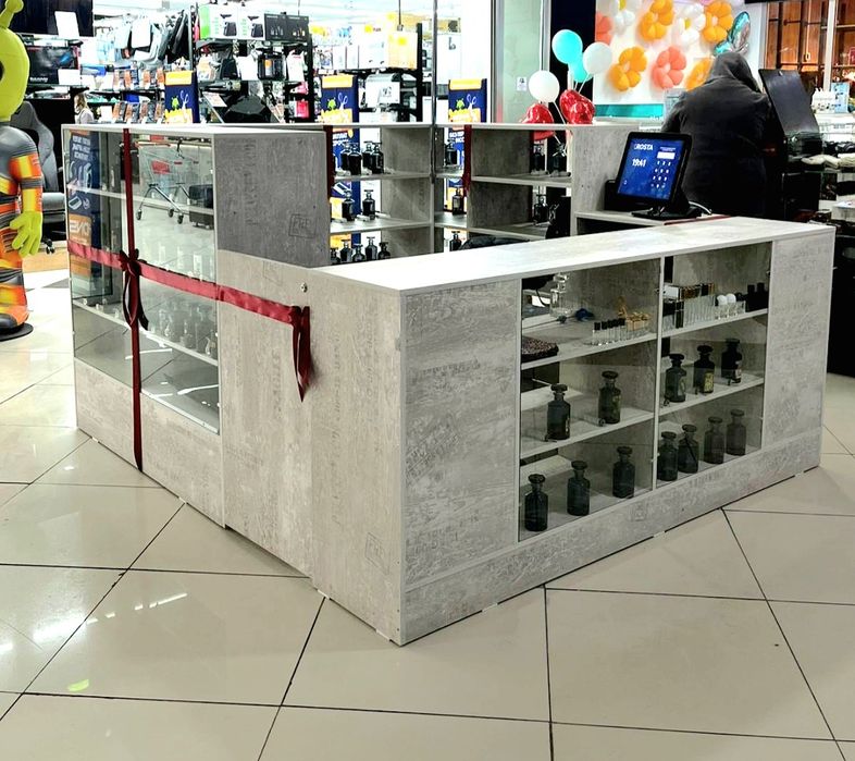 Продам витрину островок