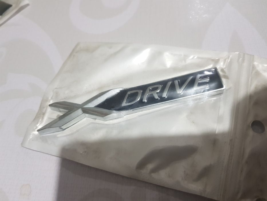 Продаются Шильдики BMW