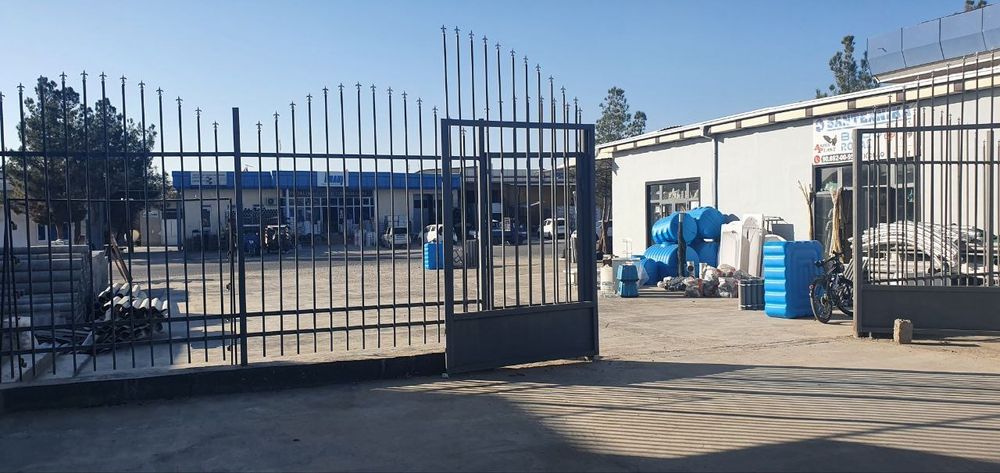 Оксарой савдо мажмуасидан 509 дукон сотилади! Кадастри бор!!