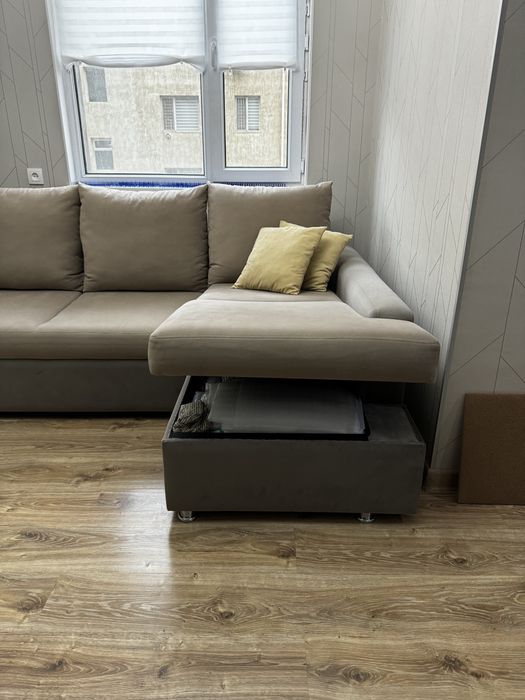 Диван угловой с ящиком для хранения