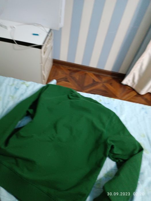 Свитер Репаблик зелёный