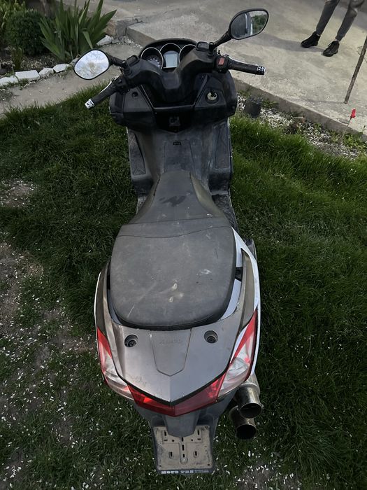 Kymco 300 defect