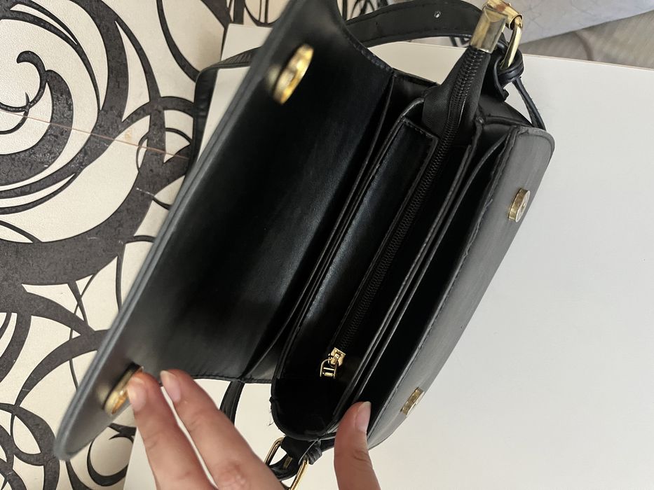 Продам женскую сумку