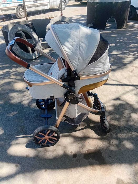 Коляска в хорошем состояние