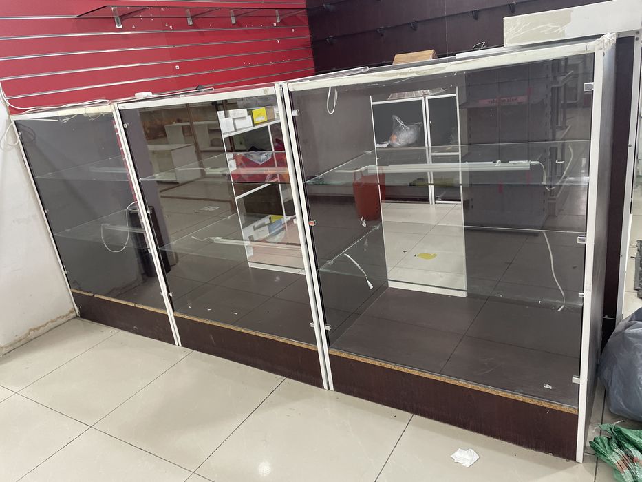 Продаю ветрины !