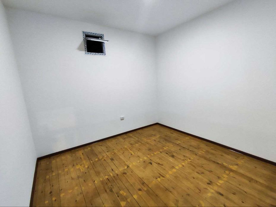 Buxoro shahar markazida 2 xonali office/joy arendaga beriladi