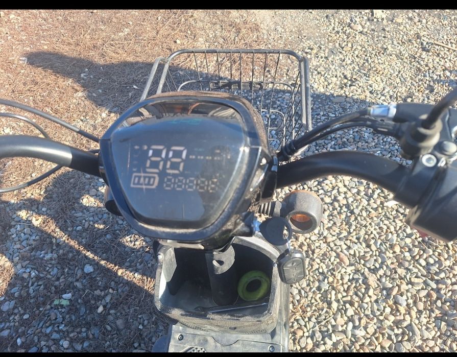 Электроскутер Amanat x10