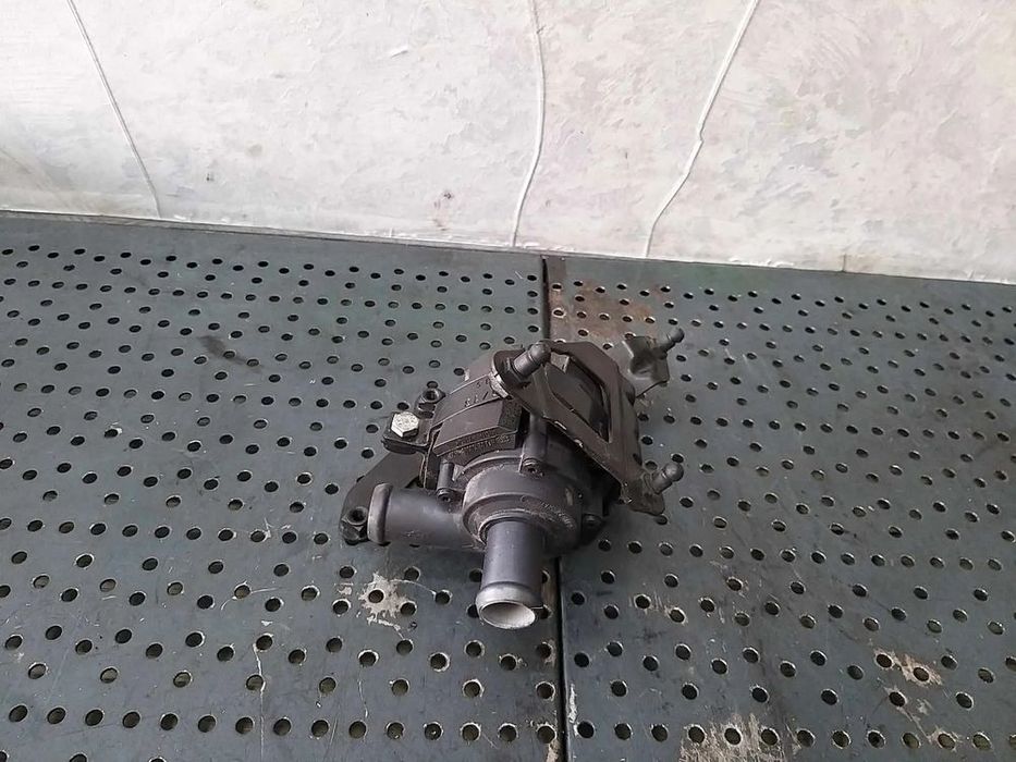 Pompa auxiliara apa 3.0 tdi audi a6 c7 4g 4g0133567b