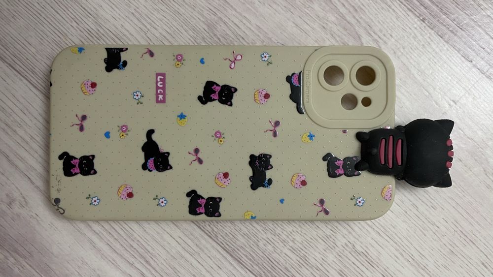 Чехол на айфон 11