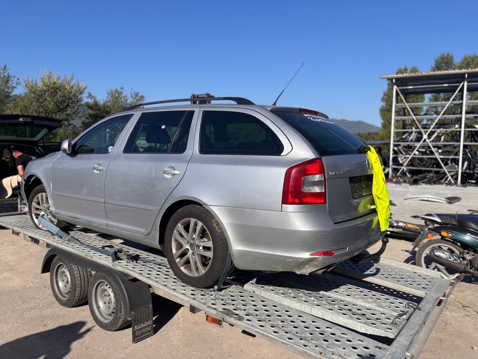 Skoda Octavia на части