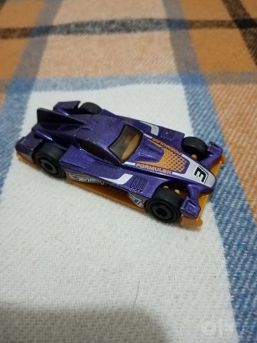 Коллекционная машинка Mattel Hot Wheels 2005 года, синий