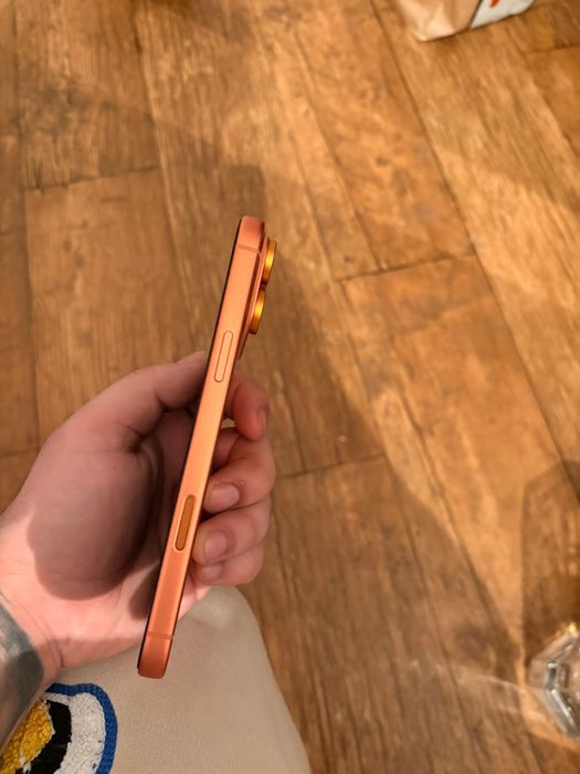 Iphone 17 Pro Max Cosmic Orange