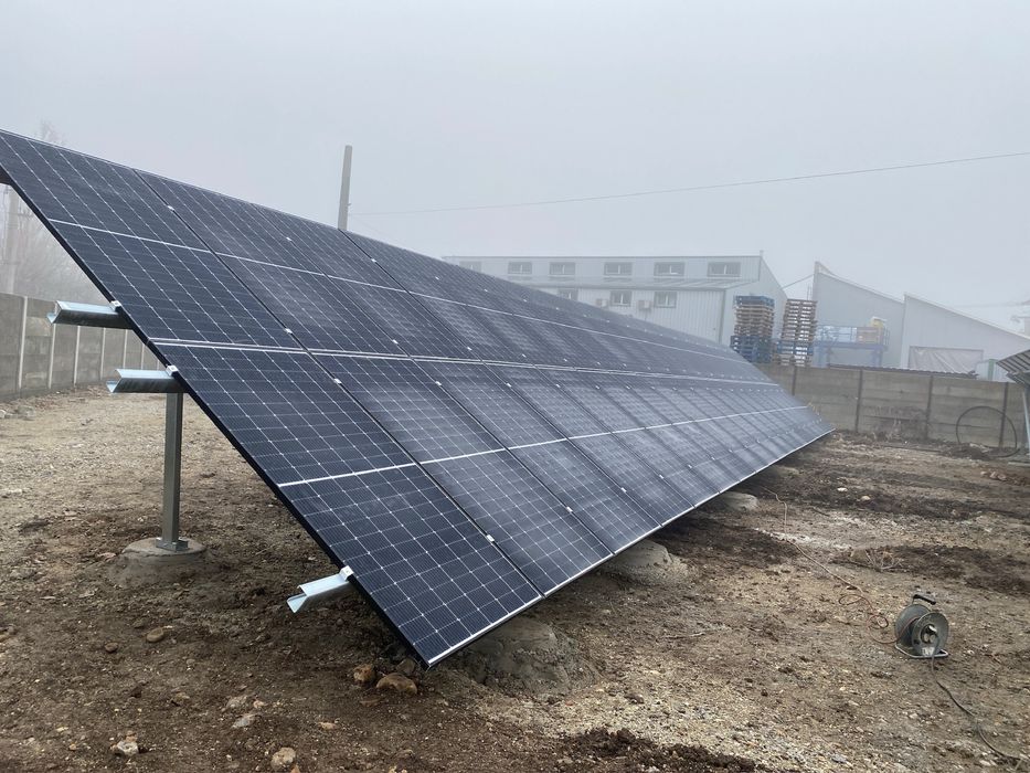 Structura metalica zincata montaj la sol pentru panouri fotovoltaice