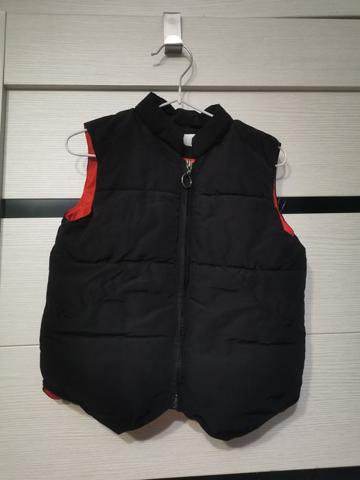 Продам тёплую жилетку