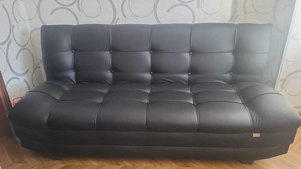 Продаются кожанный диван
