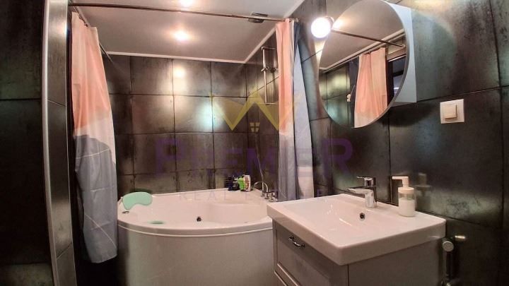 Продава се Двустаен апартамент в Варна, Трошево - 73 кв.м за 1251 €/кв.м - Снимка #9