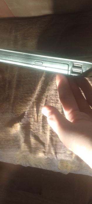 Продам ноутбук самсунг