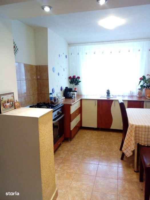 Apartament 3 camere, 75 mp, etaj 3/3 - Dumbrava Nord