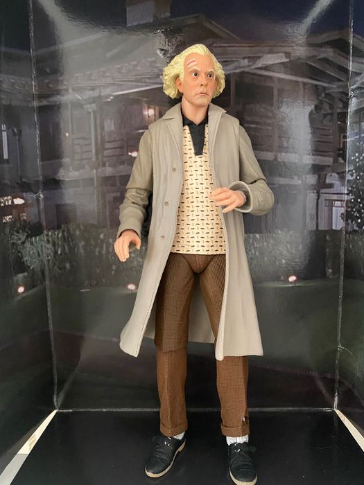 Назад будущее фигурка доктор Браун