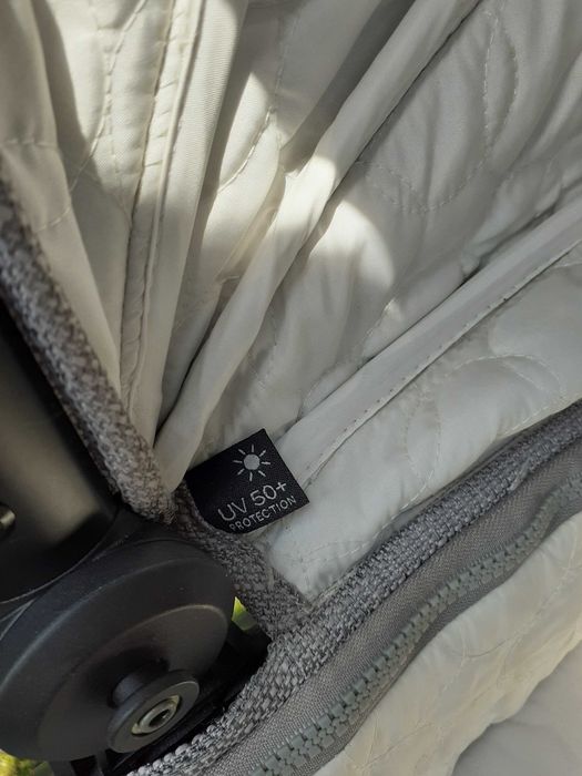 Количка MON немска