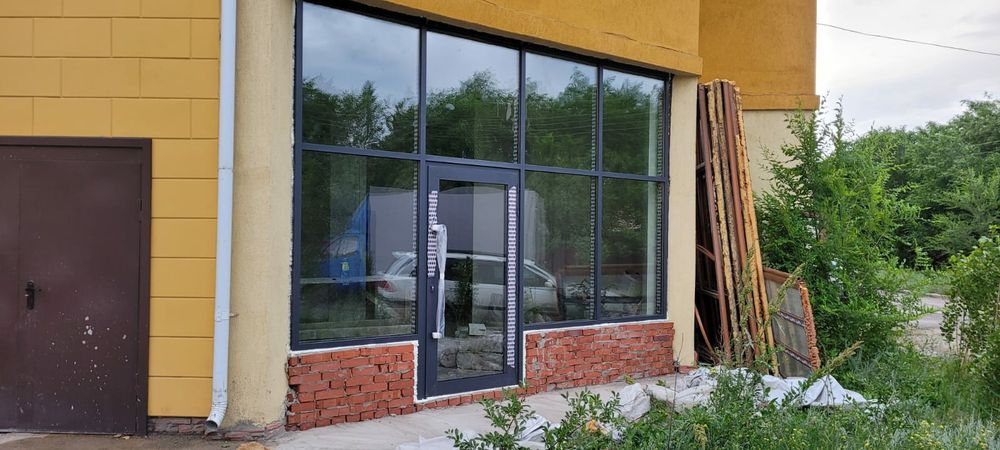 Алюминиевые двери и витражи