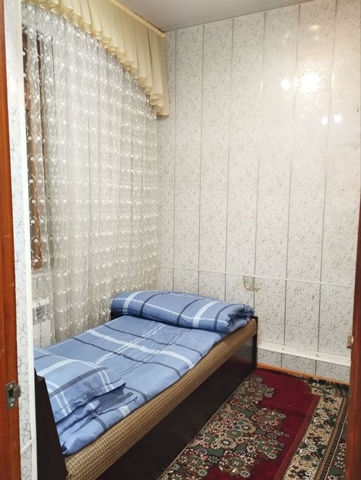 Uy sotiladi  3xonali