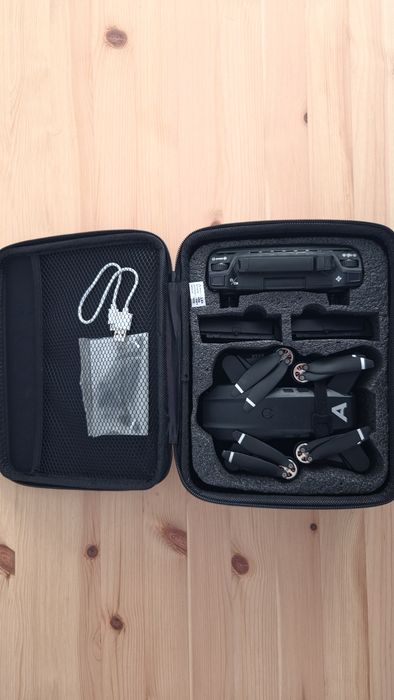 Dronă GPS 4K + 3 Baterii + Geantă + Landing Pad (Model:Aerium R96X)