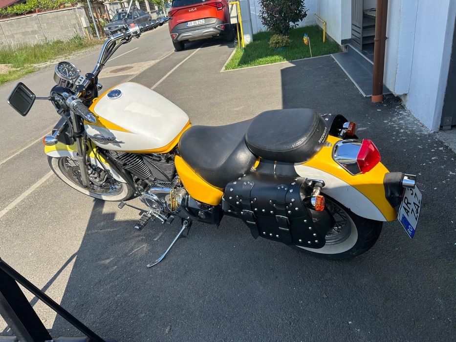 Honda shadow 1100