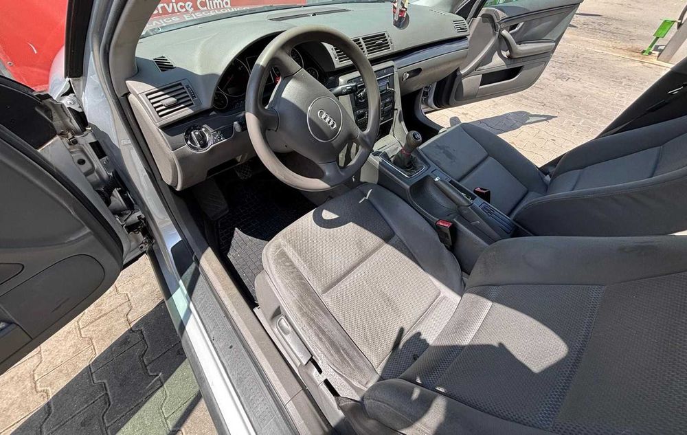 Audi A4 1.6benzina - 2001