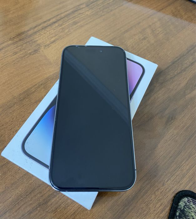 Продам айфон 14 про+Aplle watch se 2.