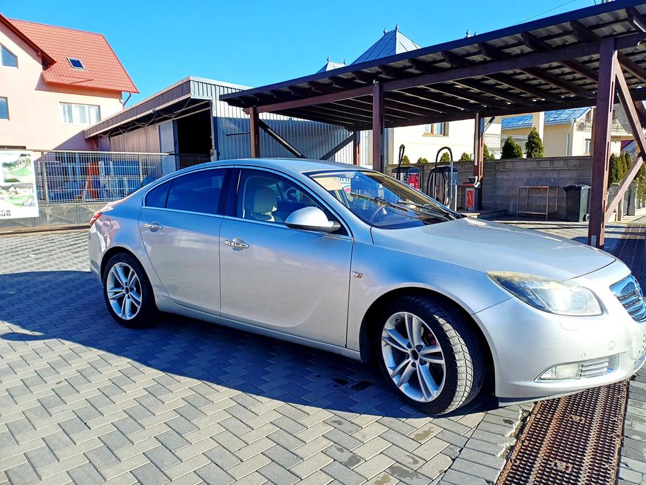 Opel Insignia 2011
