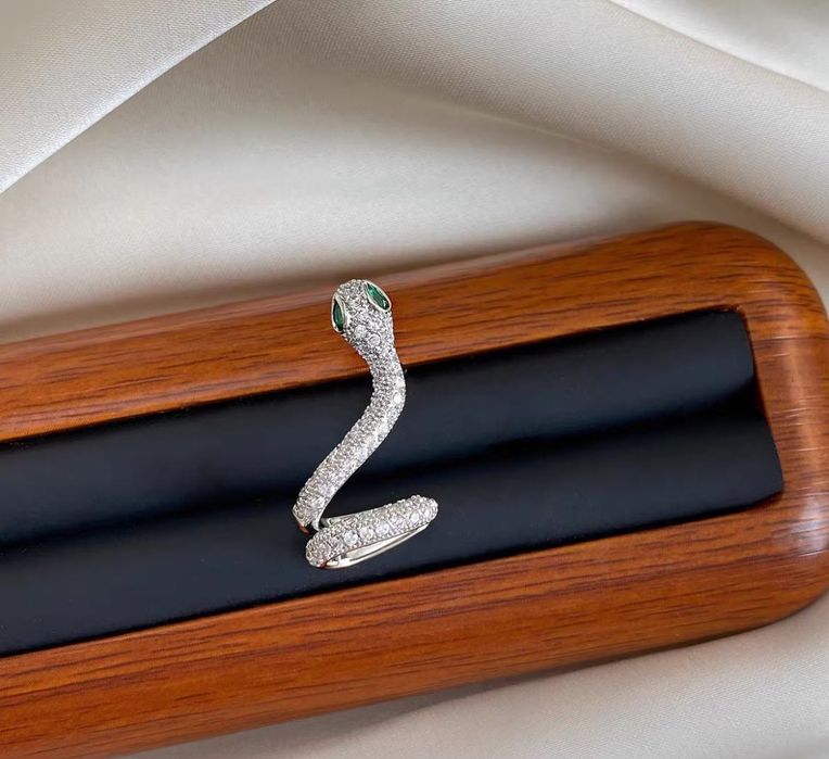 Хрущялни обеци cuff