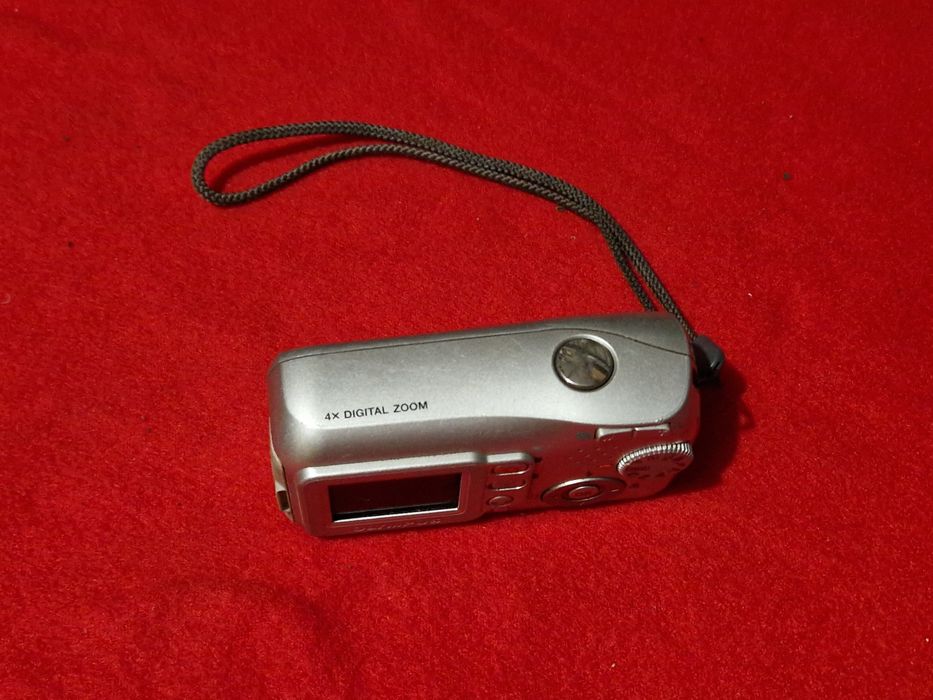 Aparat Photo digital perfect funcțional . Fara accesorii