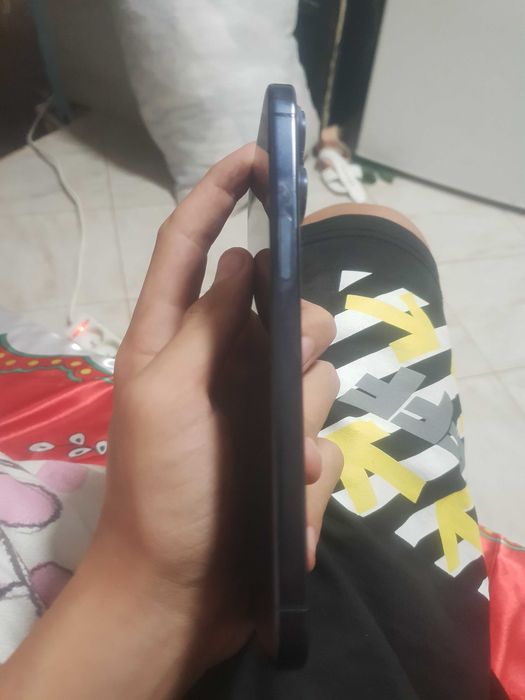 Iphone 15 pro 128 gb